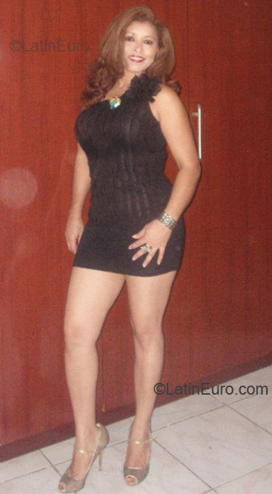 Date this voluptuous Honduras girl Olga from Santa Cruz De Yojoa HN372