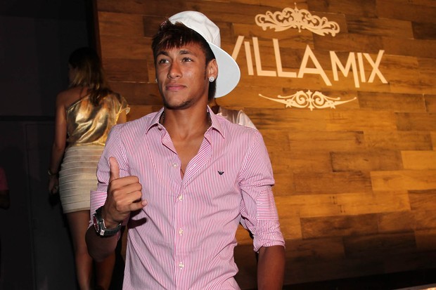 Date this athletic United States man Neymar from Mckinney BR5968