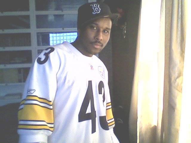 Date this happy Brazil man Shawn412 from Pittsburgh BR5975