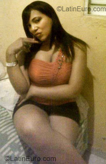 Date this beautiful Dominican Republic girl Zula from Santiago DO9052