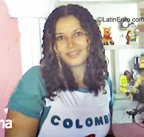 Date this foxy Colombia girl Gina Patrcia from Barranquilla CO7795