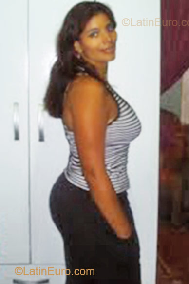 Date this lovely Brazil girl Roberta from Paulista BR5982