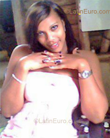 Date this pretty Dominican Republic girl La from San Fco. De Macoris DO9106