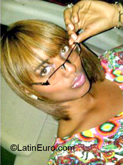 Date this stunning Dominican Republic girl Osdiprincess from Santo Domingo DO11835