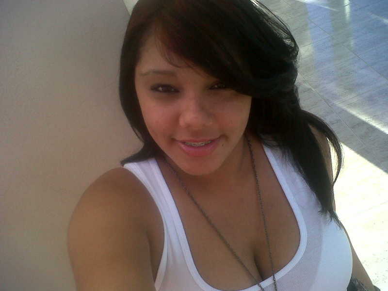 Date this athletic Dominican Republic girl Pretty from Santiago DO9244