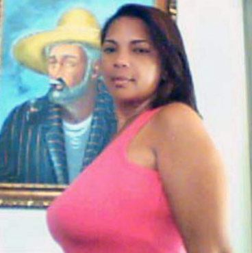 Date this lovely Dominican Republic girl Cris from Santiago DO9250
