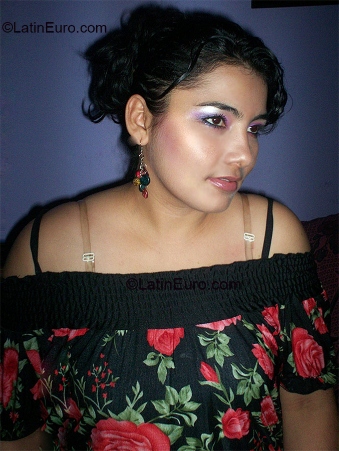 Date this lovely Panama girl Yesi from Chiriqui PA140