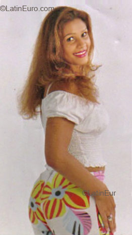 Date this charming Colombia girl Dulcinea from Cali CO7934