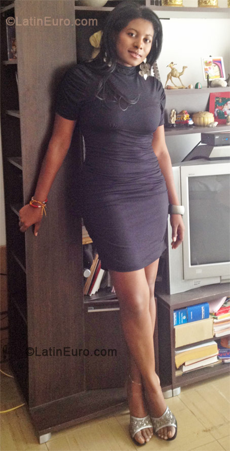 Date this tall Mexico girl Yoss from Mexico City MX587