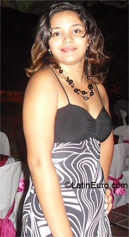 Date this passionate Colombia girl Lorraine from Barranquilla CO7993