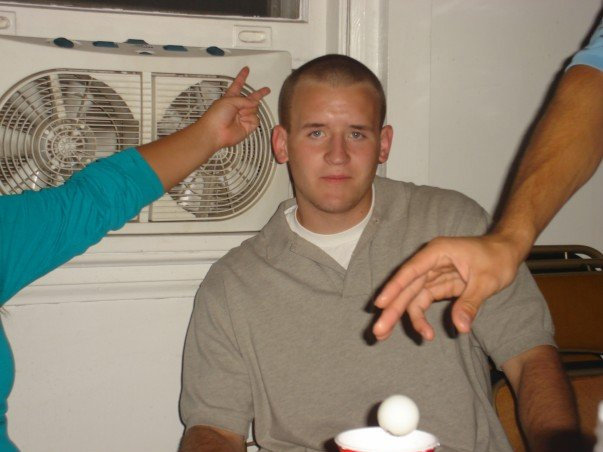 Date this athletic United States man Bryant357 from Fayetteville US11375