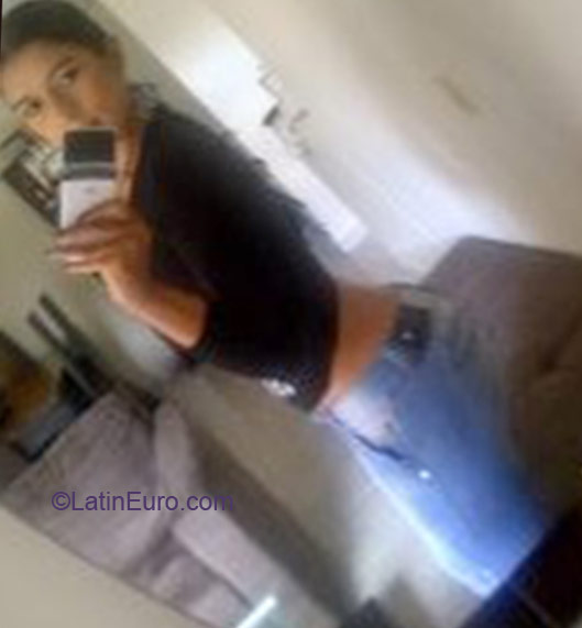 Date this exotic Colombia girl Natalia Andrea from Medellin CO8010
