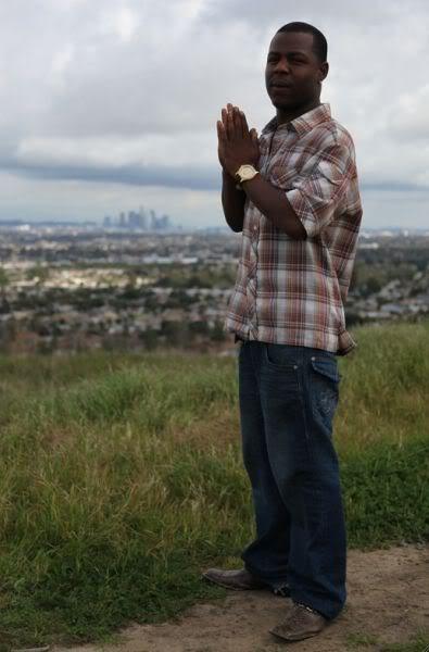 Date this tall United States man OsO from Los Angeles US11393