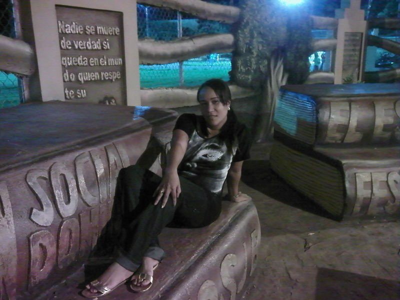Date this voluptuous Dominican Republic girl Mary from Santo Domingo DO9471