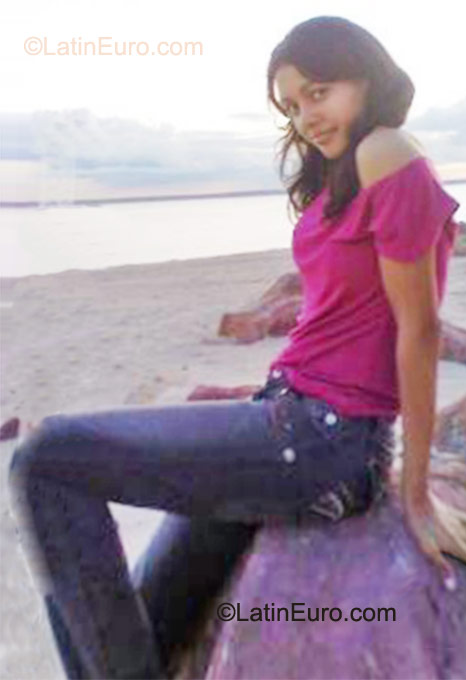 Date this tall Brazil girl Kamyla from Manaus BR6638