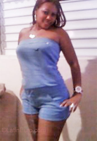 Date this passionate Dominican Republic girl Gisset from Santiago DO9485
