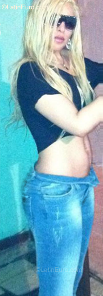 Date this fun Dominican Republic girl Raysa from San Fransico De Macoris DO9514