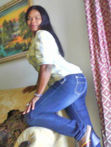 Date this foxy Dominican Republic girl EONIDAS from Santiago DO9517