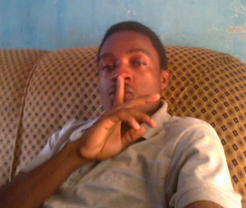 Date this exotic Cameroon man Paddyman from Douala CM118