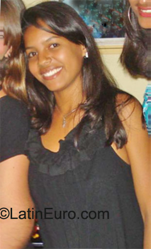 Date this foxy Brazil girl Silvana from Sao Paulo BR6082