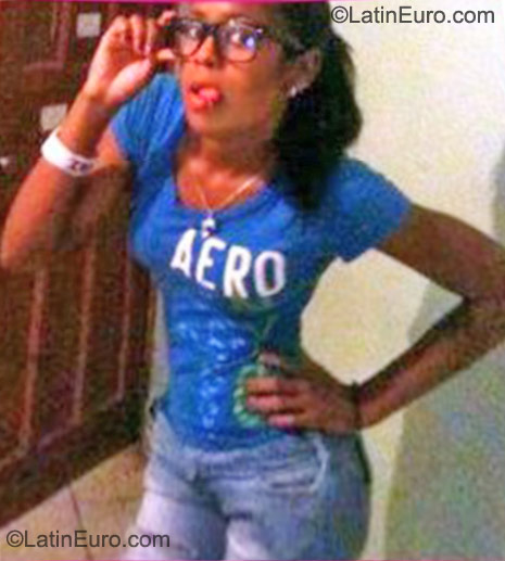 Date this funny Dominican Republic girl Rossa from Santo Domingo DO9574