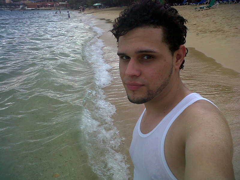 Date this foxy Dominican Republic man Argelys from Santiago DO9595