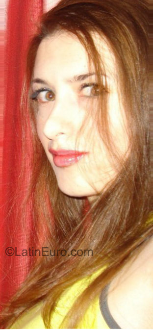 Date this fun Colombia girl Zoraida from Bogota CO8399