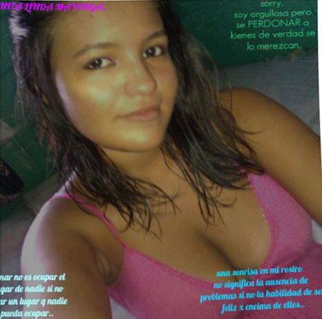Date this tall Honduras girl Amy from La Lima HN460