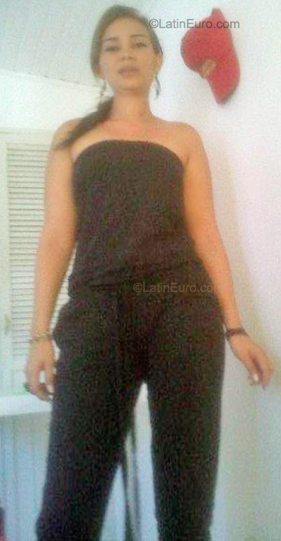 Date this foxy Colombia girl Sonia from Villavicencio CO8375