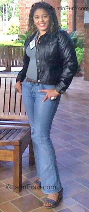 Date this delightful Dominican Republic girl Martha from Santiago DO9686