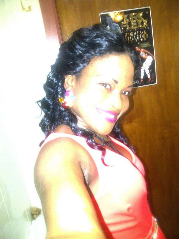 Date this exotic United States girl DeAndrea from New York US11678