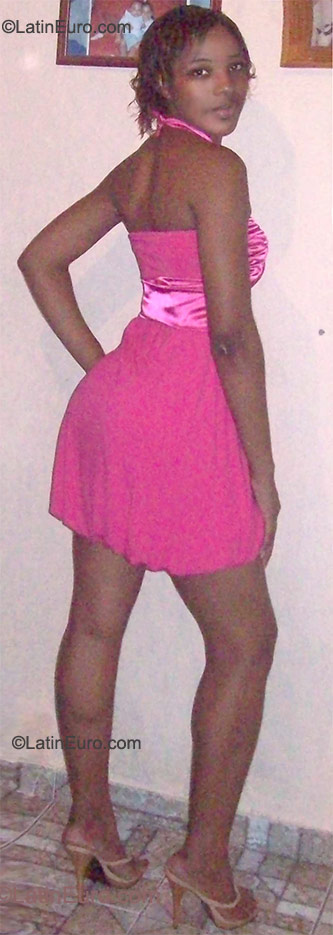 Date this pretty Brazil girl Leila Pamela from Rio De Janeiro BR6129