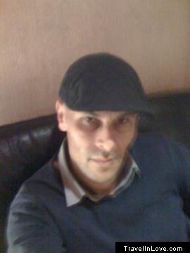 Date this hot France man Julien from Paris FR148