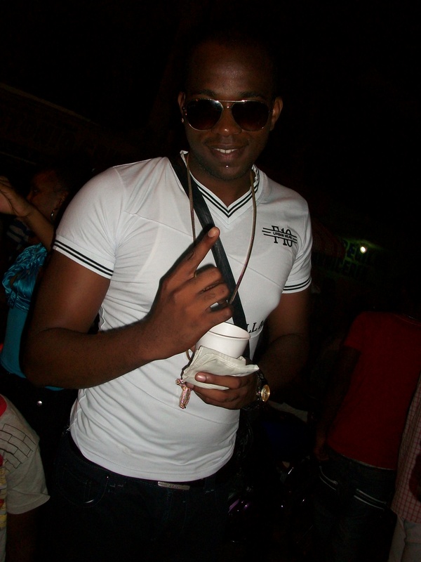 Date this tall Dominican Republic man Daward from Mun Consuelo DO9776