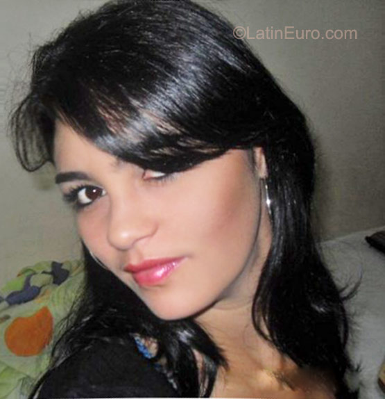 Date this funny Colombia girl Yessica from Medellin CO8502
