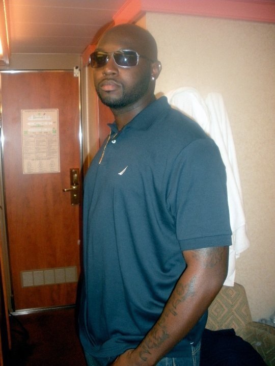 Date this hard body United States man FRIZZ from Severn US11771