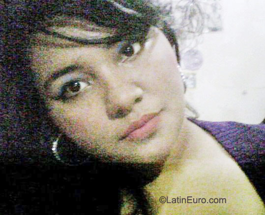 Date this funny Honduras girl Carmen from Tegucigalpa HN481