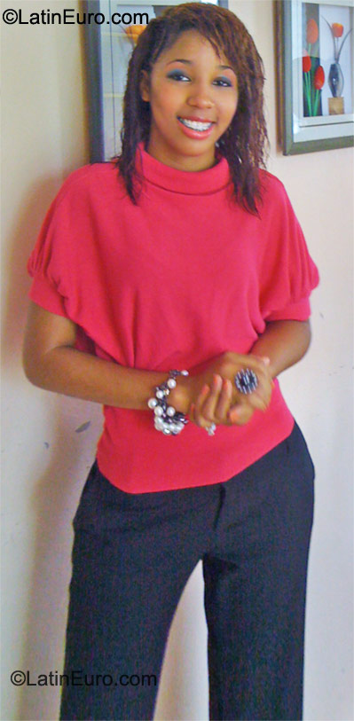 Date this passionate Dominican Republic girl Yosmeiry from  DO9815
