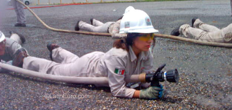 Date this fun Mexico girl Lizette from Poza Rica MX523