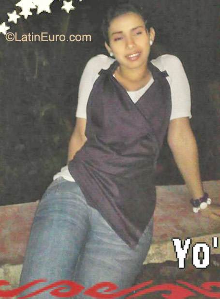 Date this fun Honduras girl Lily from San Pedro Sula HN485