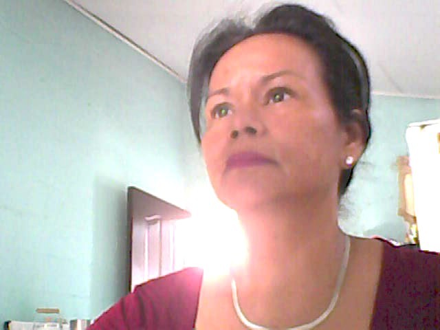 Date this voluptuous Honduras girl Meyzavla from San Pedro HN488
