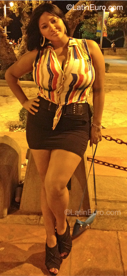 Date this stunning Dominican Republic girl POG from Santo Domingo DO9871