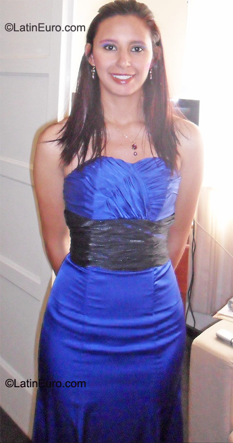 Date this beautiful Colombia girl MaraCCamila from Bogota CO8636