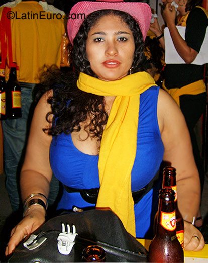 Date this attractive Colombia girl Sandra from Palmira CO8642