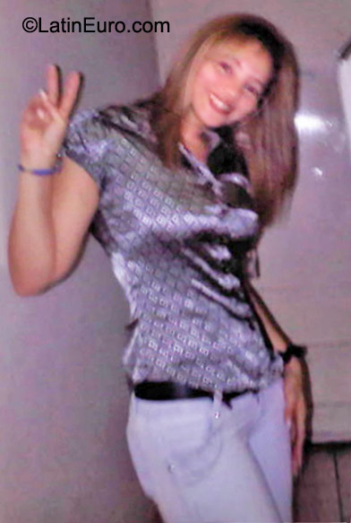 Date this athletic Colombia girl Diana Isabel from Bucaramanga CO8661