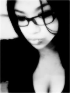 Date this hot United States girl Kushsmoker559 from Visalia US11872