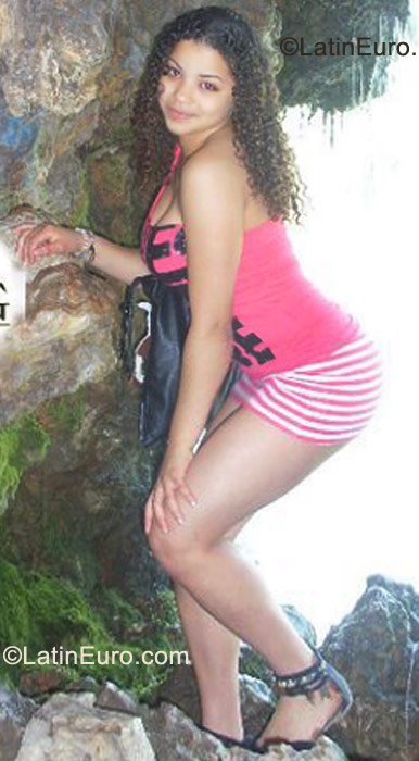 Date this charming Dominican Republic girl Cielo18 from La Vega DO9936
