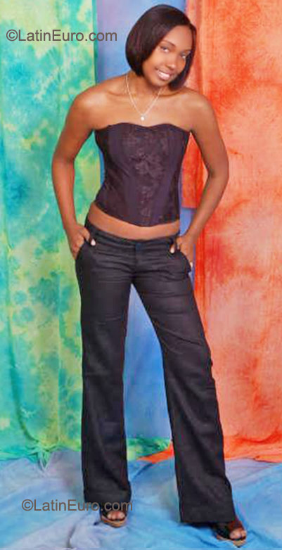 Date this pretty Dominican Republic girl Patricia from San Cristobal DO9954