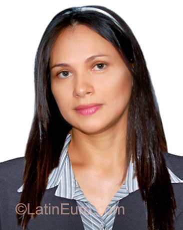 Date this georgeous Colombia girl Victoria from Medellin CO8778