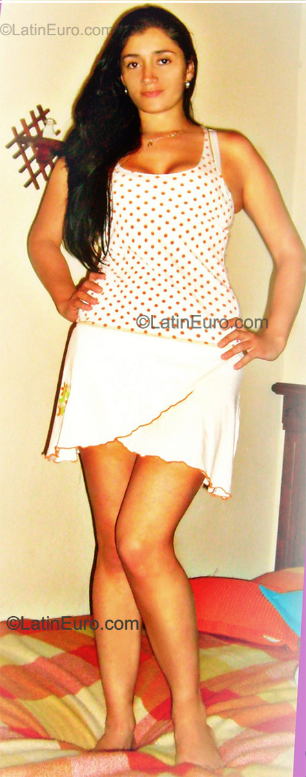 Date this fun Colombia girl Lauren from Medellin CO8782